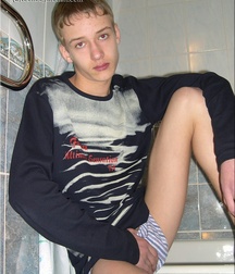 Gay Twinks Porn - 347 - Evdokim takes a shower 6055191673810.jpg