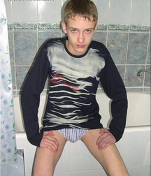 Gay Twinks Porn - 347 - Evdokim takes a shower 60551920df799.jpg