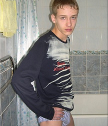 Gay Twinks Porn - 347 - Evdokim takes a shower 60551950c6763.jpg