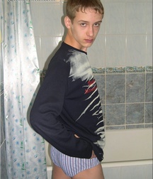 Gay Twinks Porn - 347 - Evdokim takes a shower 60551961a7958.jpg