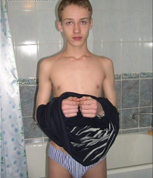 Gay Twinks Porn - 347 - Evdokim takes a shower 6055199d71b88.jpg