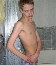 Gay Twinks Porn - 347 - Evdokim takes a shower 605519ad0d424.jpg