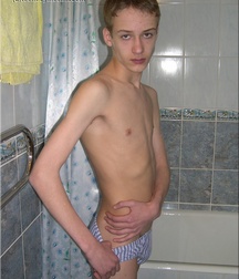 Gay Twinks Porn - 347 - Evdokim takes a shower 605519b2118fe.jpg