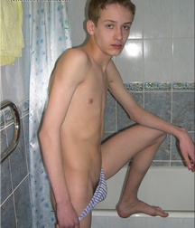 Gay Twinks Porn - 347 - Evdokim takes a shower 605519ec0755f.jpg