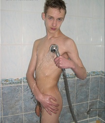 Gay Twinks Porn - 347 - Evdokim takes a shower 60551a2e42f99.jpg
