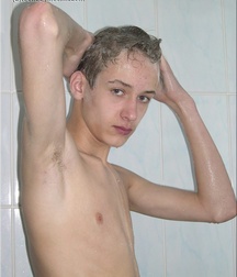 Gay Twinks Porn - 347 - Evdokim takes a shower 60551a42131dc.jpg