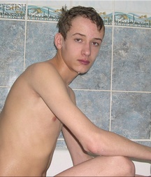 Gay Twinks Porn - 347 - Evdokim takes a shower 60551a4c28137.jpg