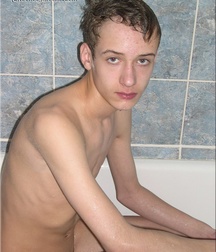 Gay Twinks Porn - 347 - Evdokim takes a shower 60551a518a53c.jpg
