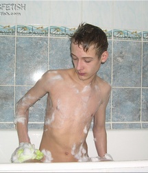Gay Twinks Porn - 347 - Evdokim takes a shower 60551a73e9fd2.jpg