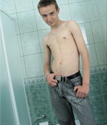 Gay Twinks Porn - 345 - Gabor shower wank (Part A) 605605b1600fa.jpg