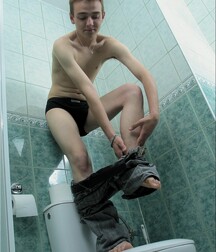 Gay Twinks Porn - 345 - Gabor shower wank (Part A) 605605cda53ac.jpg