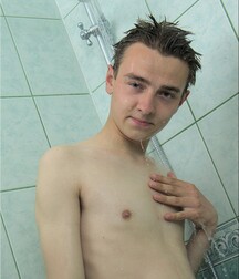 Gay Twinks Porn - 345 - Gabor shower wank (Part A) 6056063f390e6.jpg