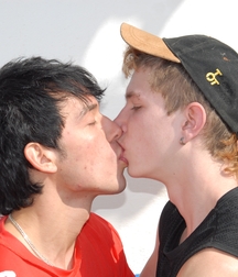 Gay Twinks Porn - 387 - mixed kissing 606933a5b8ed3.jpg