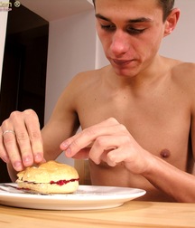 Gay Twinks Porn - 421 - breakfast with Rodzynek 615a2148b91c9.jpg