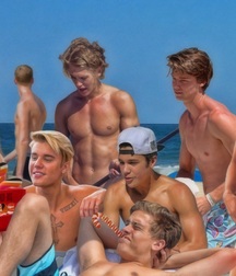 Gay Twinks Porn - erotic work of boys 619065e12967e.jpg