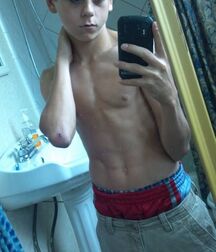 From MIKE2021 SELFIES No Nude No Porn 5f9dee571b456.jpg