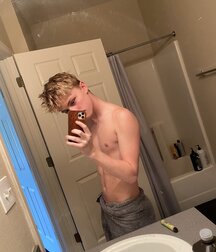 From MIKE2021 SELFIES No Nude No Porn 5f9dee7c9cf6d.jpg