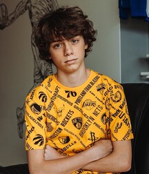 From MIKE2021 IN YELLOW No Porn No Nude Gay Tube 5fba4459467f7.jpg