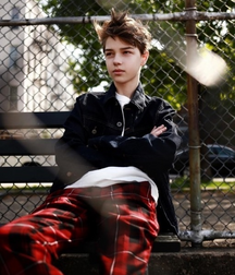 From MIKE2021 Cute boys and that's It No Porn No Nude 5fcdd18781edf.png