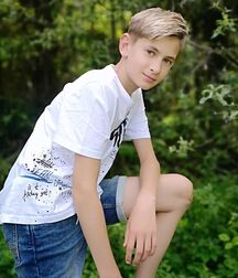 From MIKE2021 Cute boys and that's It No Porn No Nude 5fcdd219ef9b5.jpg