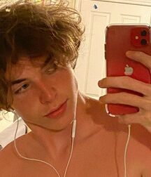 • Shaggy boys • twink tube