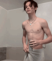 • Honey 3 • 61192e44076a6.gif