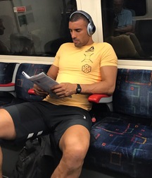 • Manspread • 61309f36979ae.jpg