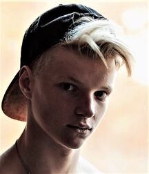ATTRACTIVE TWINKS NICE FACES FROM PROFILES BY GAY TUBE COLLECTION 5f9b07d3e5c56.jpg