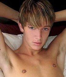 PHOTO ATTRACTIVE NICE FACES FROM PROFILES BY GAY TUBE COLLECTION