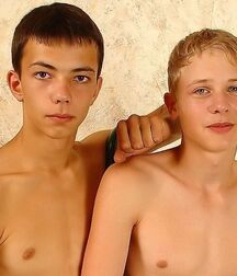 CUTE & NICE BOYS FACES GAY TUBE COLLECTION TENDER 5fbbea81bf691.jpg