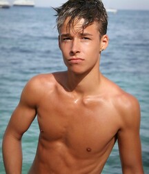 NICE & CUTE BOYS FACES GAY TUBE COLLECTION TWINK GOOD 5fc3fbaae28eb.jpg