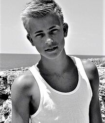 NICE & CUTE BOYS FACES GAY TUBE COLLECTION TWINK GOOD 5fc3fc365b1f5.jpg