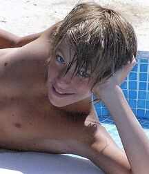 NICE & CUTE BOYS FACES GAY TUBE COLLECTION HANDSOME 5fc4672a54653.jpg