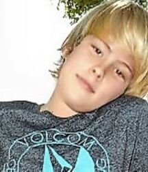 NICE & CUTE BOYS FACES GAY TUBE COLLECTION ENJOY 5fc468cc2da19.jpg