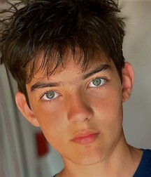 NICE & CUTE BOYS FACES GAY TUBE COLLECTION ENJOY 5fc468f8a46da.jpg