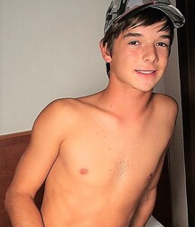 NICE & CUTE BOYS FACES GAY TUBE COLLECTION BOMB 5fc56c8243ffa.jpg