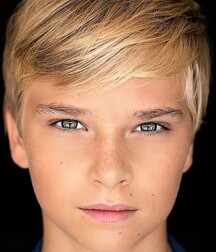 NICE & CUTE BOYS FACES GAY TUBE COLLECTION BOMB 5fc56c9067aa8.jpg