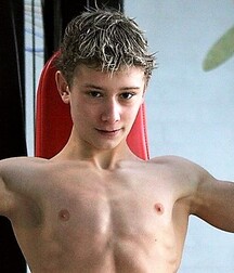 NICE & CUTE BOYS FACES GAY TUBE COLLECTION BOMB 5fc56d15e2f43.jpg