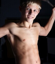 NICE & CUTE BOYS FACES GAY TUBE COLLECTION LOVING 5fc6b9ec1321a.jpg