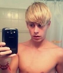 NICE & CUTE BOYS FACES GAY TUBE COLLECTION LOVING 5fc6b9f268773.jpg