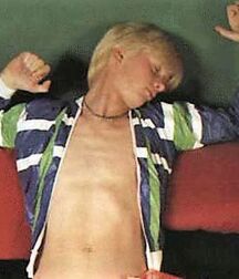 NICE & CUTE BOYS FACES GAY TUBE COLLECTION LOVING 5fc6ba1e90482.jpg
