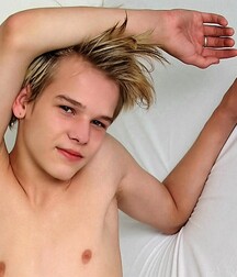NICE & CUTE BOYS FACES GAY TUBE COLLECTION LOVING 5fc6ba579956e.jpg