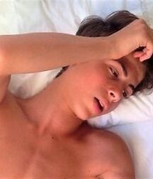 NICE & CUTE BOYS FACES GAY TUBE COLLECTION RECORD 5fc8093584897.jpg