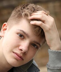 NICE & CUTE BOYS FACES GAY TUBE COLLECETION IMPULSE 5fc953c63db39.jpg