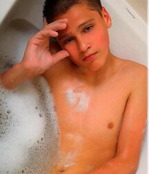 NICE & CUTE BOYS FACES GAY TUBE COLLECTION TEENS 5fcbbbc412486.jpg