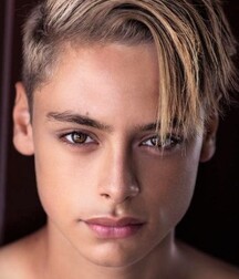 NICE & CUTE BOYS FACES GAY TUBE COLLECTION TEENS 5fcbbc55b041a.jpg