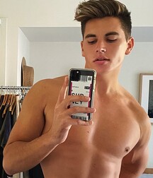 NICE & CUTE BOYS FACES GAY TUBE COLLECTION OUTSTANDING 5fcdbe14e86be.jpg