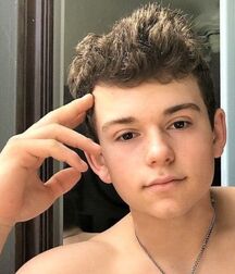 NICE & CUTE BOYS FACES GAY TUBE COLLECTION OUTSTANDING 5fcdbe886553d.jpg