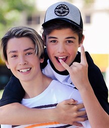 NEW NICE & CUTE BOYS FACES & BODY GAY TUBE COLLECTION TIGHT