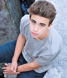 NICE & CUTE BOYS FACES GAY TUBE COLLECTION STUNING 5fde08ef2d243.jpg